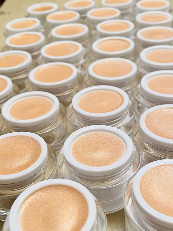 Dewy Highlighter