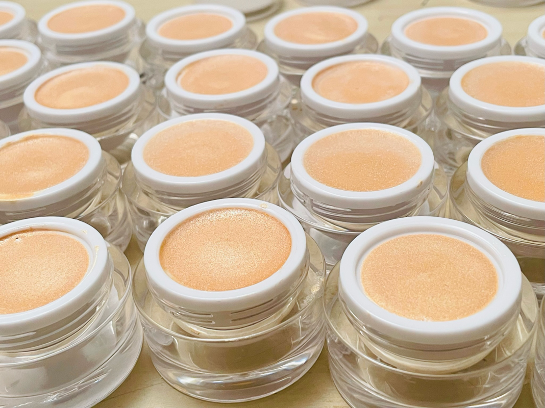 Dewy Highlighter